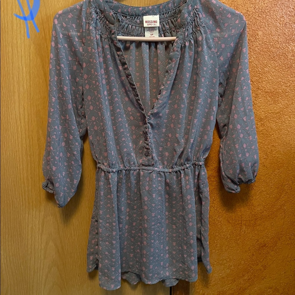 Cute blouse